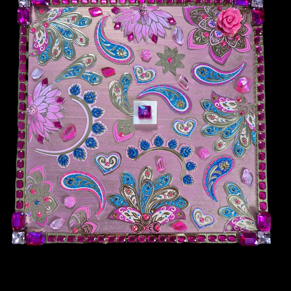 "PINK HARMONY" 26x26 DECORATIVE WALL ART